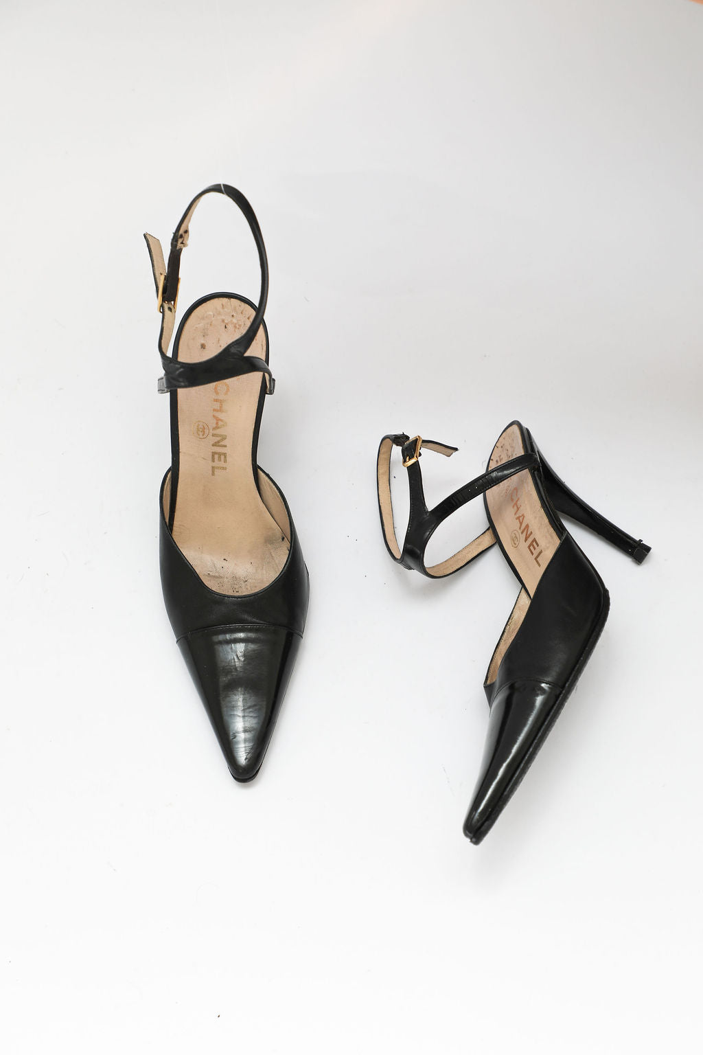 Chanel Black Leather Strappy Pumps (EU 38)