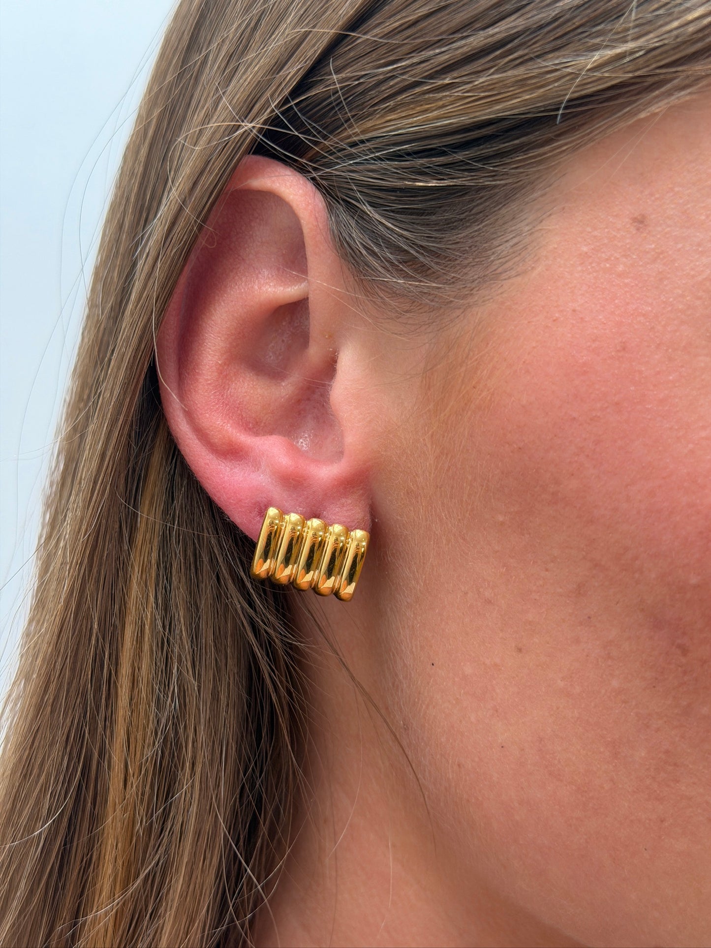 Clemmie Earrings Gold