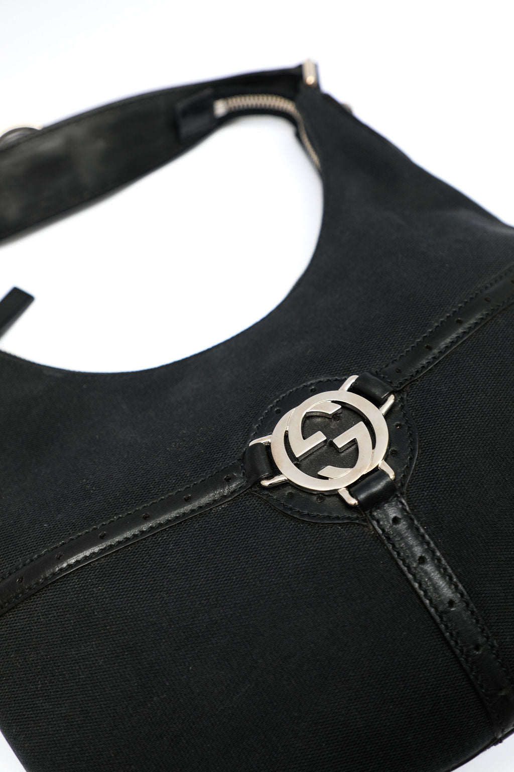 Gucci Interlocking GG Canvas Shoulder Bag - Black
