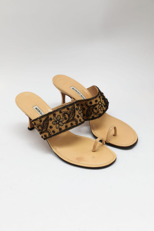 Manolo Blahnik Embroidered Toe-Ring Mule Sandals (EU 39)