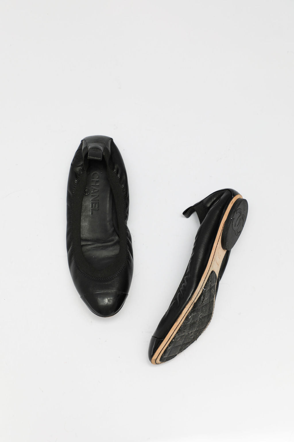 Chanel Black Cap-Toe Ballet Flats (EU 37.5)