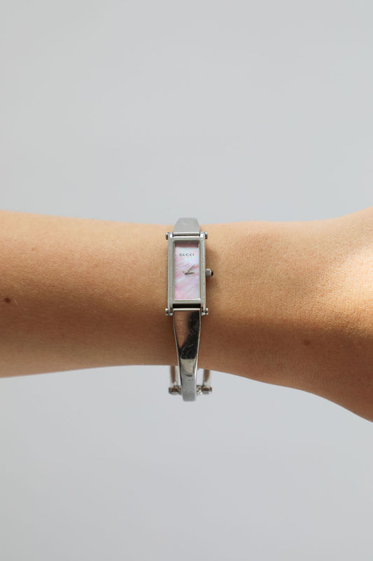 Gucci 1500L Bangle Watch - Silver Band & Pink Pearl Dial
