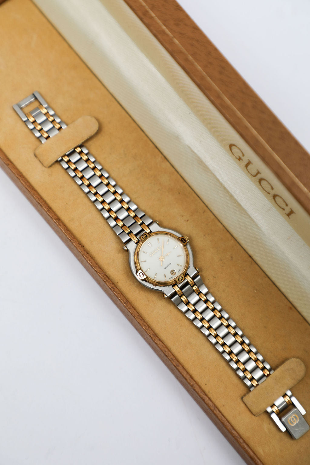 Gucci 9000L Two-tone Watch w/ Box - White Dial