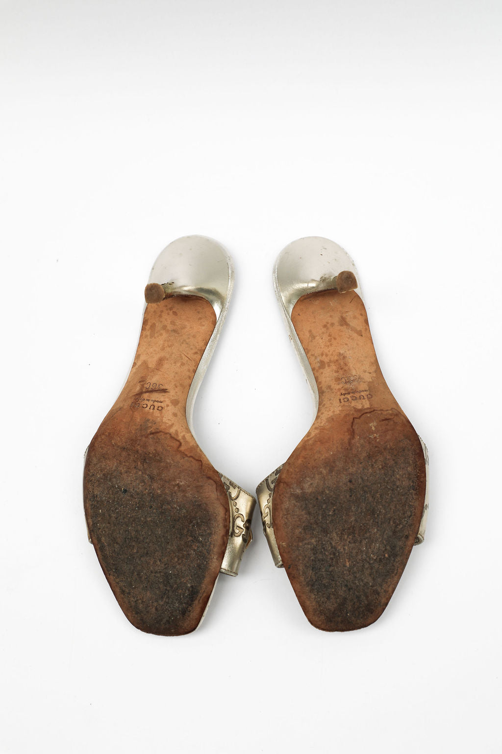 Gucci Metallic Silver Buckle Sandals (EU 36)