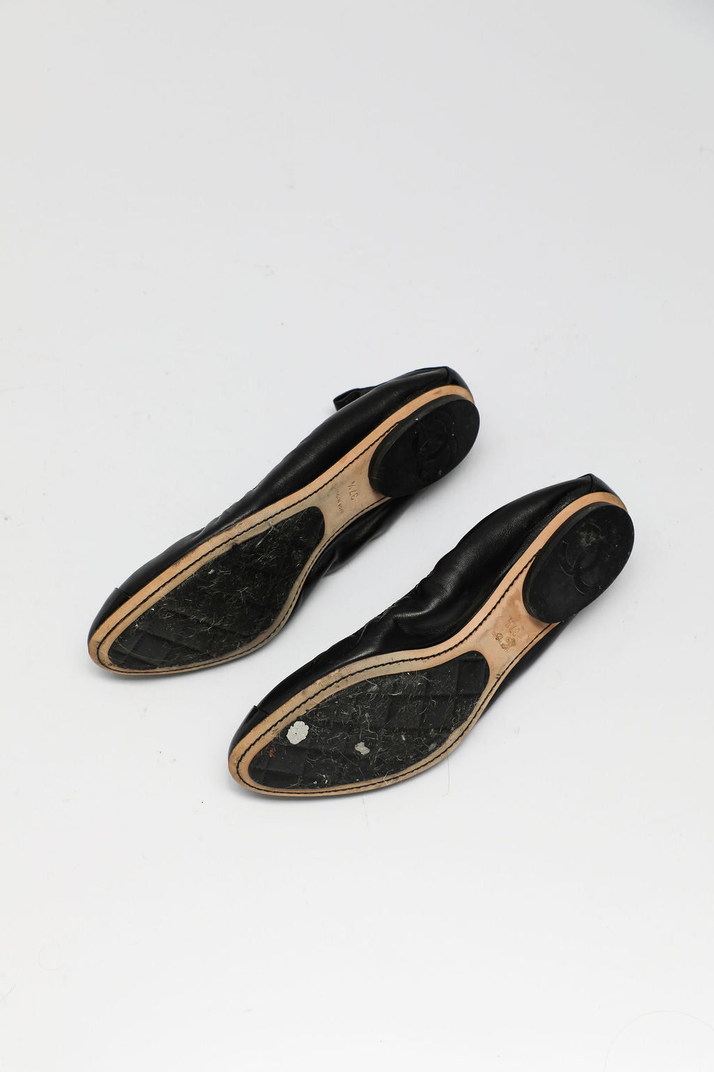 Chanel Black Cap-Toe Ballet Flats (EU 37.5)