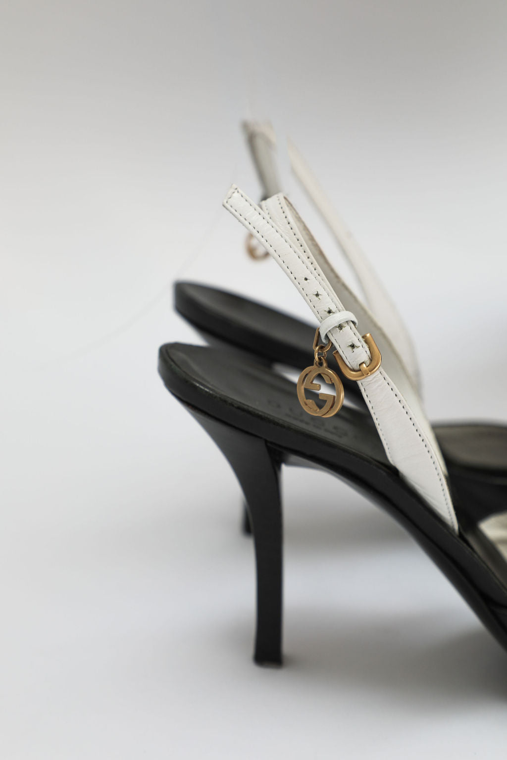 Gucci Two-Tone Slingback Pumps (US 7)
