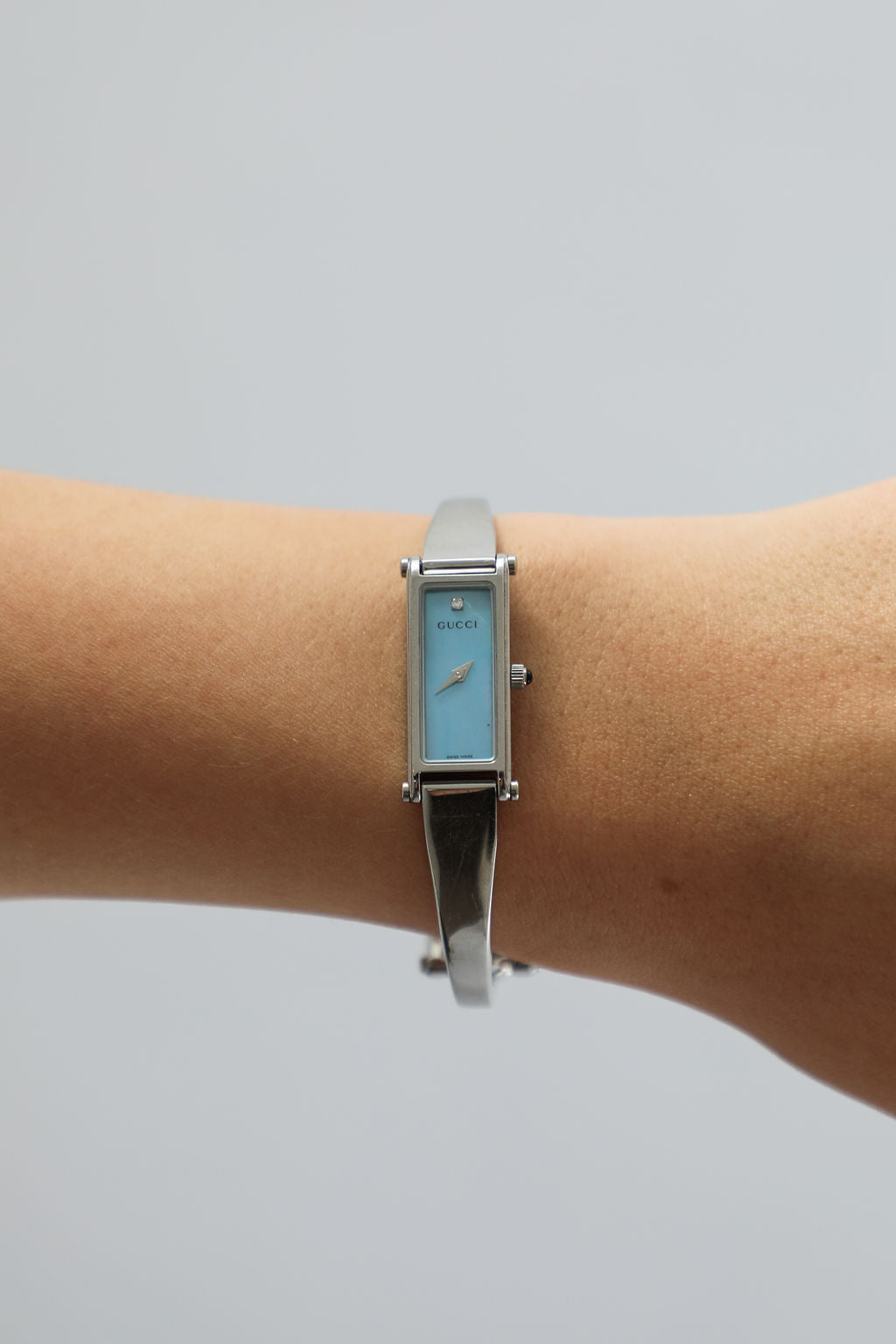 Gucci 1500L Watch - Blue Pearl Face w/ Diamond