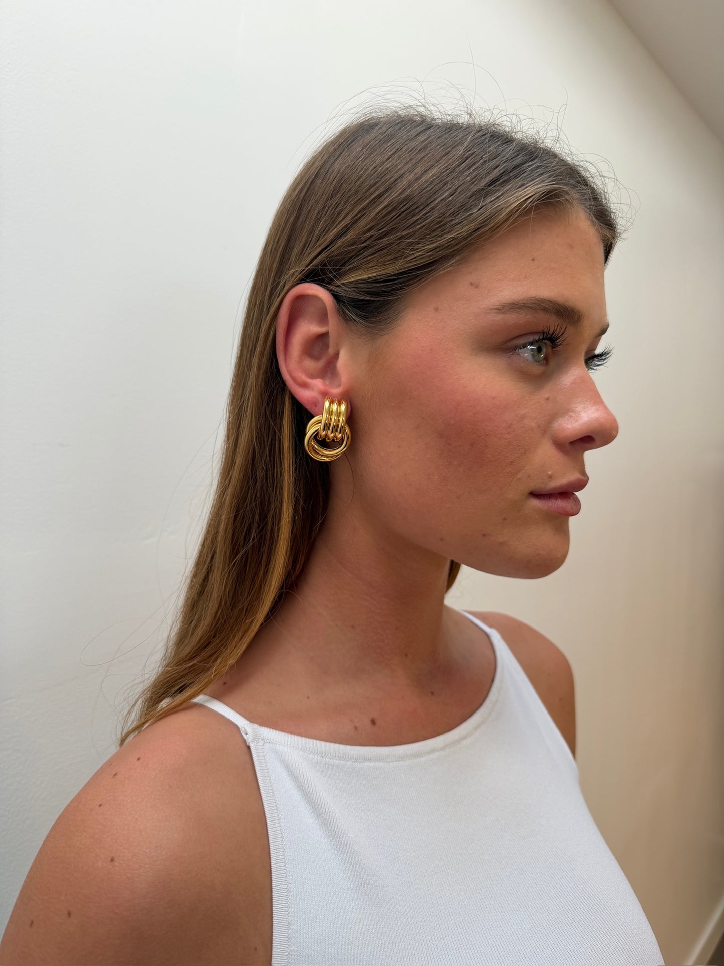 Mini Knot Earrings Gold