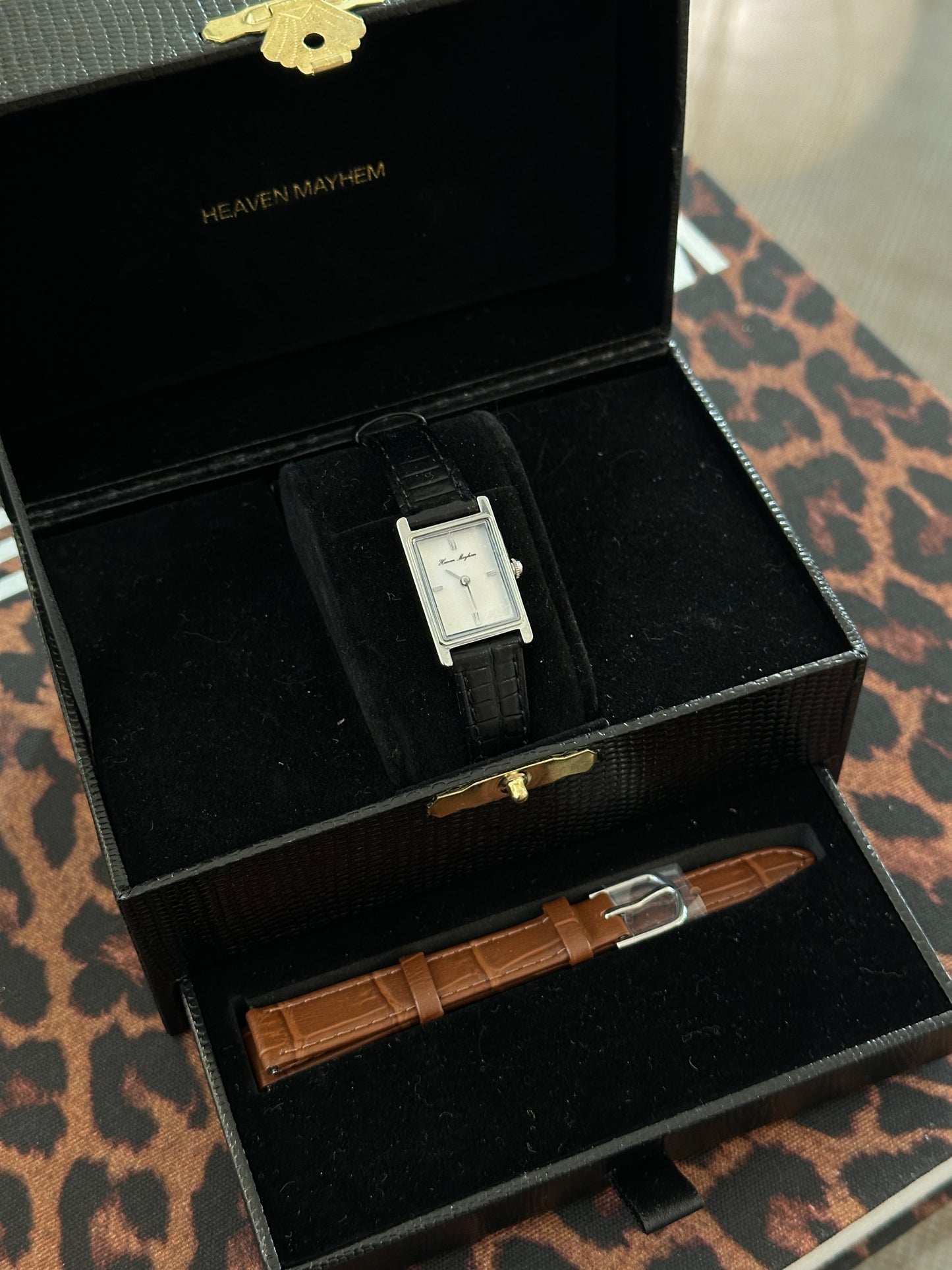 Carino Watch Silver - Interchangeable Leather Straps