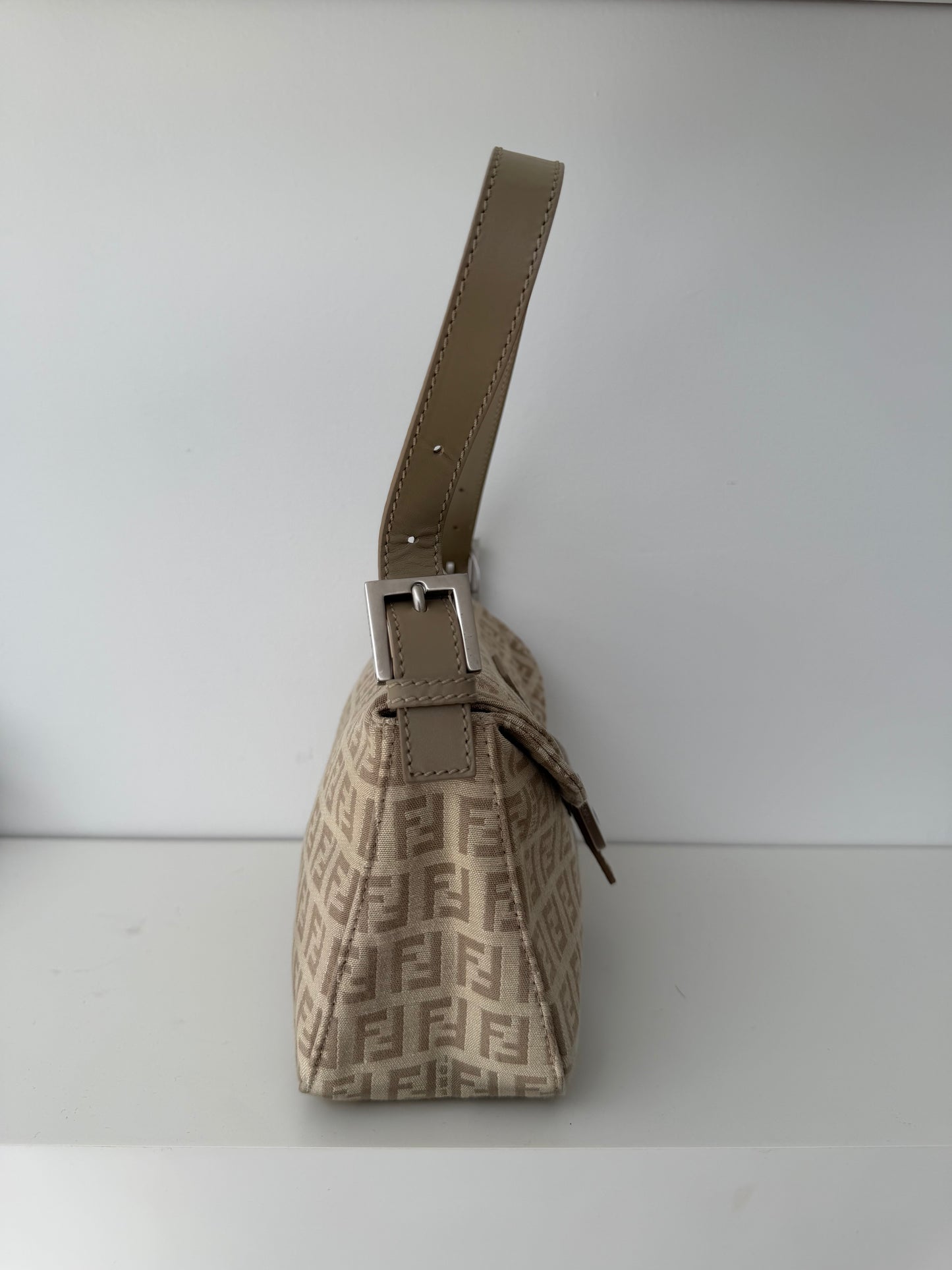Fendi Zucca Baguette - Beige & Cream