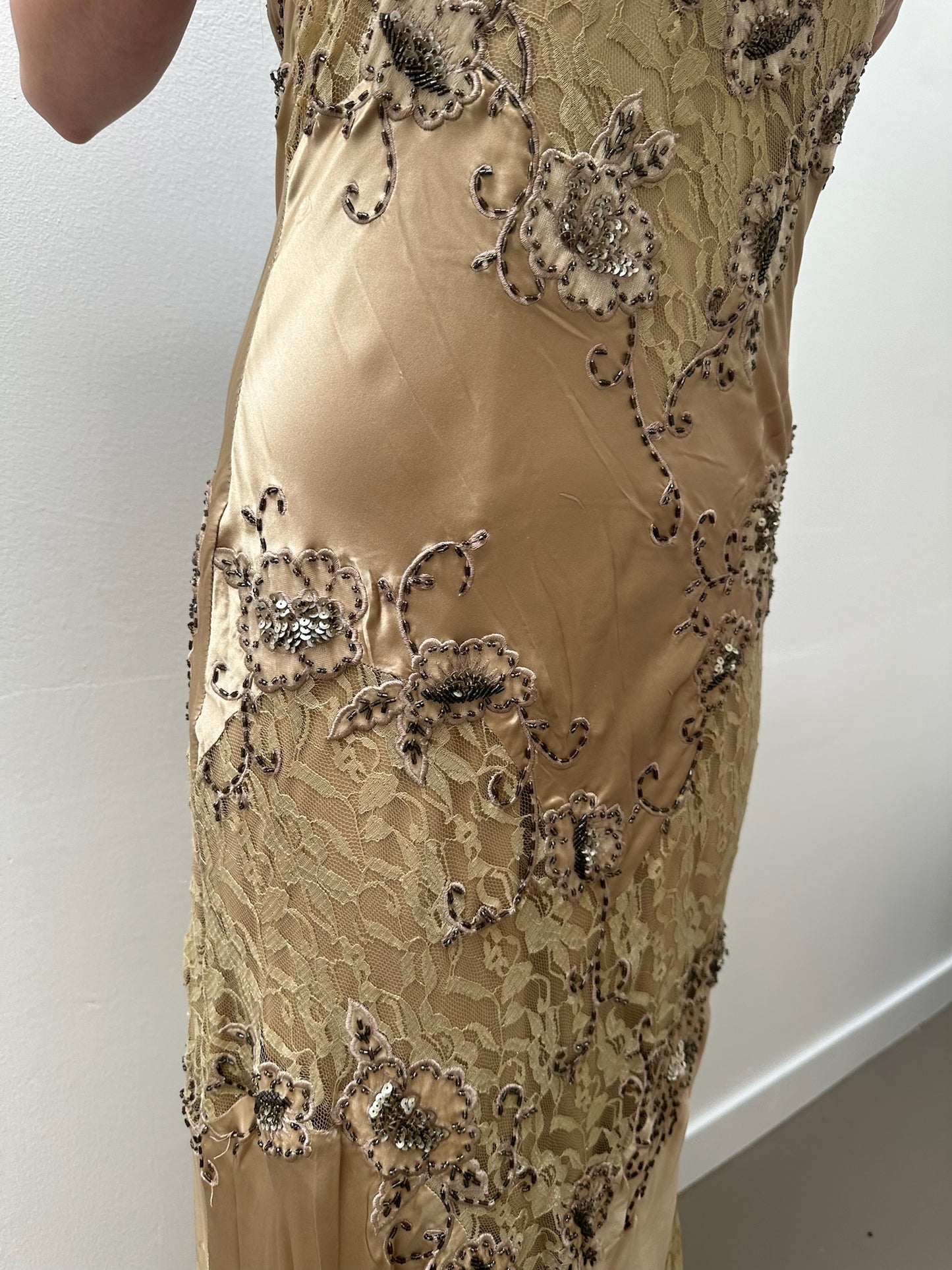 Cache Beige Satin Beaded & Lace Gown (8)